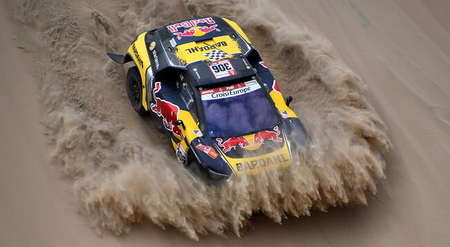 Participó en el Rally Dakar de 2016 con un Peugeot 2008 DKR oficial, clasificando en la novena posición.