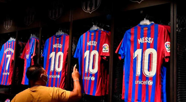 El Barcelona sigue vendiendo la camiseta de Messi en sus tiendas 