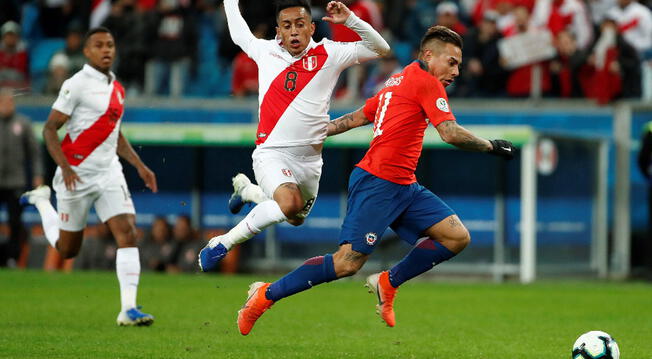 Perú vs. Chile se enfrentarán el próximo jueves 7 de octubre por la fecha 11 de las Eliminatorias Qatar 2022. Foto: EFE