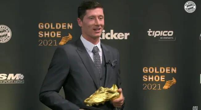 Premio al goleador Robert Lewandowski gan la Bota de Oro 2021