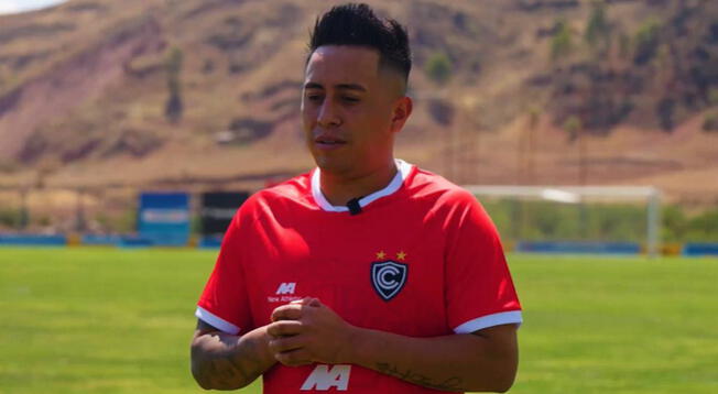 Mientras Cueva festejó su cumpleaños, Cienciano anunció una contratación: "Bienvenido"