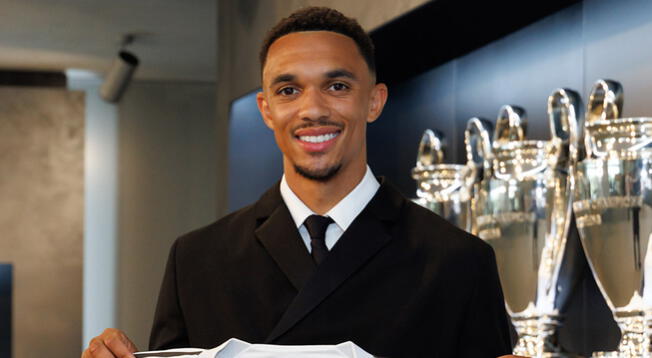 Trent Alexander-Arnold sorprende con perfecto español en su presentación con Real Madrid - VIDEO Trent Alexander-Arnold sorprende con perfecto español en su presentación con Real Madrid - VIDEO