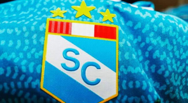 Futbolista deja Cristal y club internacional anuncia su fichaje por todo lo alto: "De Perú..." Futbolista deja Cristal y club internacional anuncia su fichaje por todo lo alto: "De Perú..."