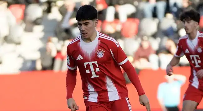 Felipe Chávez sorprende con rotunda publicación tras no debutar con Bayern Múnich en la Bundesliga