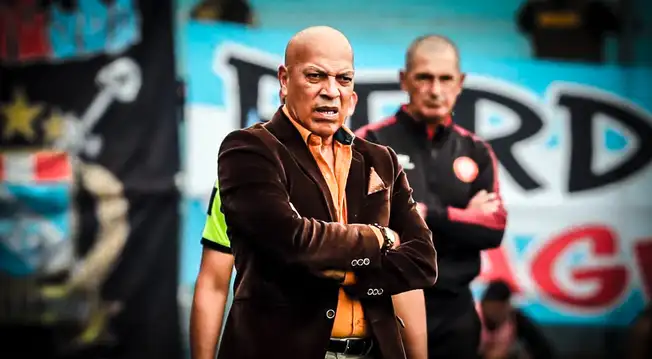 Sporting Cristal tomó la decisión de poner fin al ciclo de Roberto Mosquera: "No va más" Sporting Cristal tomó la decisión de poner fin al ciclo de Roberto Mosquera: "No va más"