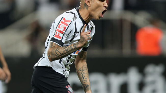Corinthians no quiere soltar a Guerrero y acelara la renovación.