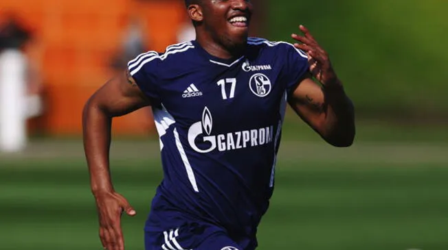 Jefferson Farfán dejó las muletas y entrena con el Schalke 04 