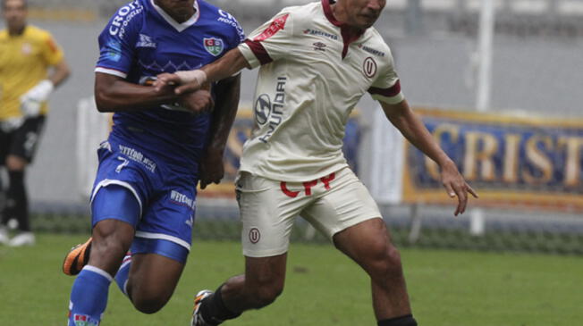 Rainer Torres se retiraría del fútbol con la camiseta de Unievrsitario