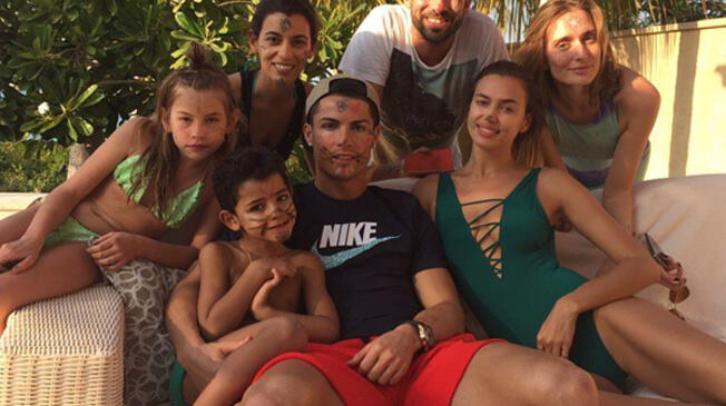 Cristiano Ronaldo pasa sus vaciones junto a su familia.