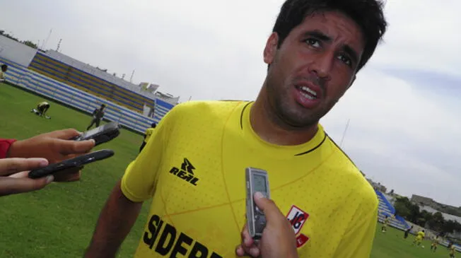Claudio Velásquez vuelve al fútbol peruano 