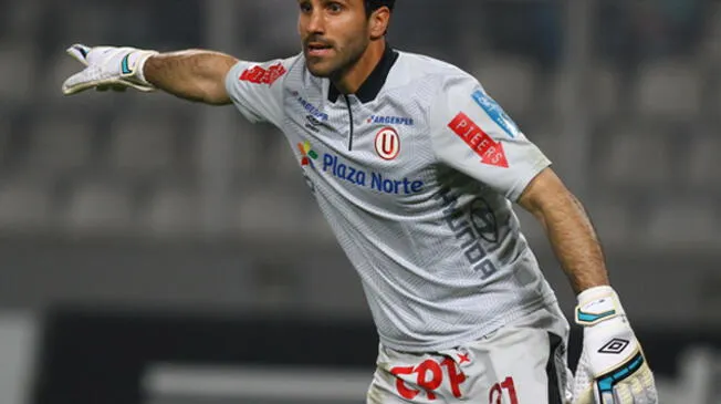 José Carvallo debutó en Universitario en el 2003.