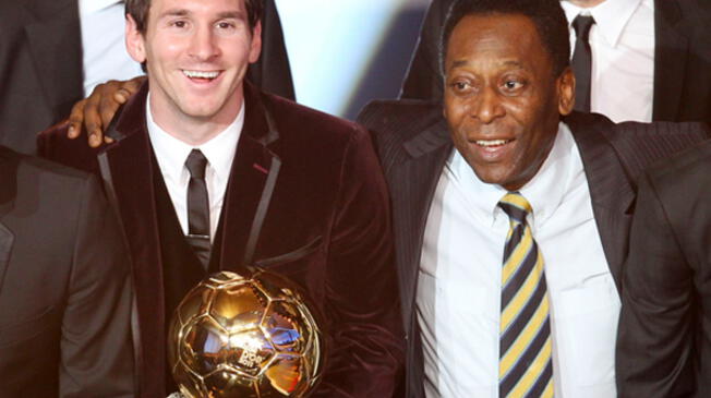 Lionel Messi y Pelé en la gala del tercer Balón de Oro ganado por el argentino.