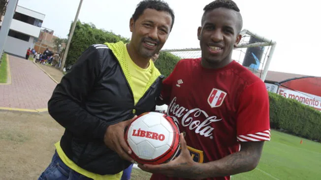 Roberto Palacios le dio la bendición a Jefferson Farfán para la Copa América.