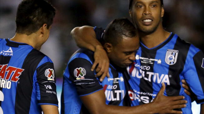 Ronaldinho anunció en su Facebook que no seguirá en el Querétaro de la Liga MX.