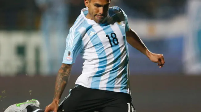 Carlos Tévez sobre Lionel Messi: "si fuera él no vestiría más la camiseta de Argentina".