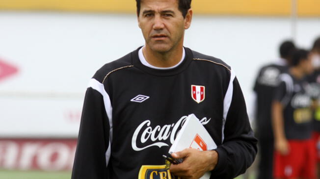 Daniel Ahmed arrancó su carrera en Perú como asistente de Juan José Oré en la Sub-17 en 2011.