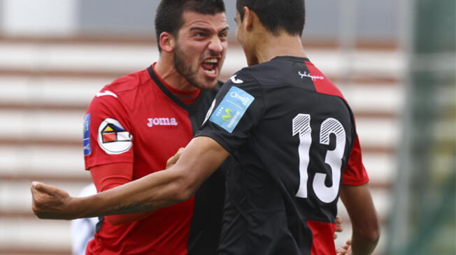 FBC Melgar goleó 5-0 a León de Huánuco y logró su primer triunfo en el Torneo Clausura.