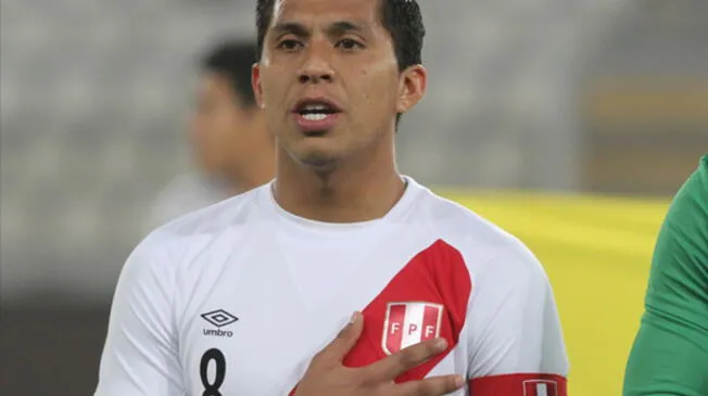 Rinaldo Cruzado debutó con la Selección Peruana en 2006.