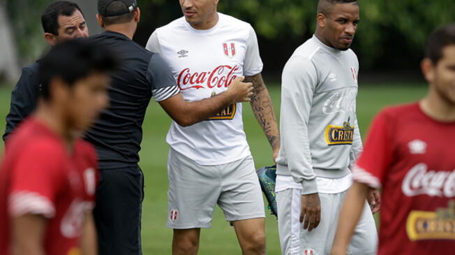 Selección Peruana realizó último entrenamiento antes de enfrentar a Chile