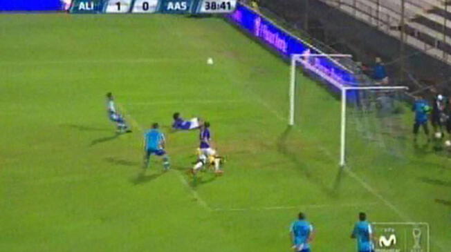 Alianza Lima vs. Alianza Atlético: Julio Landauri falló increíble ocasión de gol ante los 'churres'