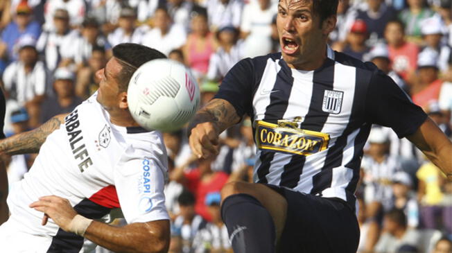 Marcos Miers le anotó a César Vallejo y San Martín por Torneo del Inca.