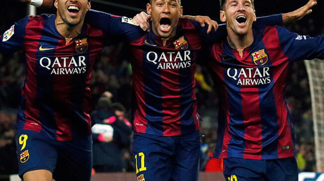 Luis Suárez, Neymar y Lionel Messi celebran un gol