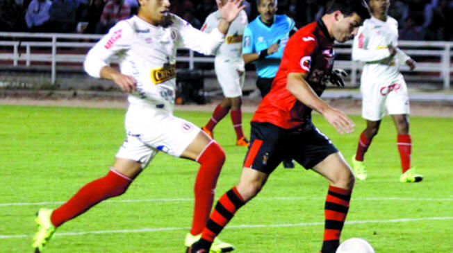 Universitario de Deportes empató 0-0 ante Melgar por La Noche Rojinegra.