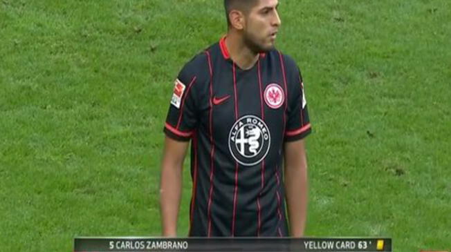 Carlos Zambrano fue expulsado en la derrota de Eintracht Frankfurt ante el Stuttgart