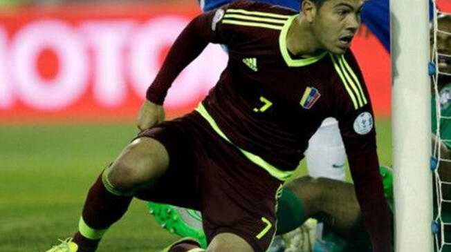 Nicolás Fedor le ha anotado dos goles a Perú por Eliminatorias.