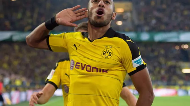 Pierre-Emerick Aubameyang celebra un gol con el Borussia Dortmund.