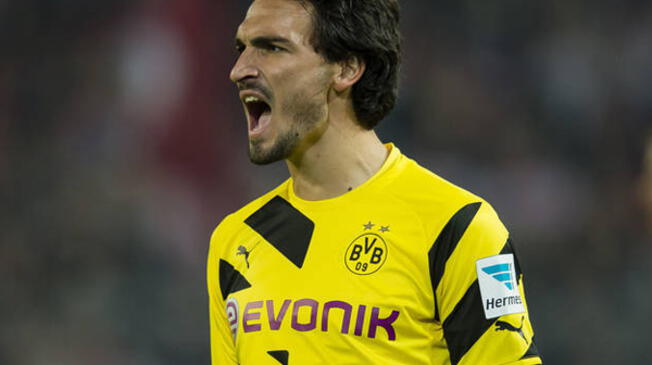 Defensa del Dortmund podría cambiar al máximo rival