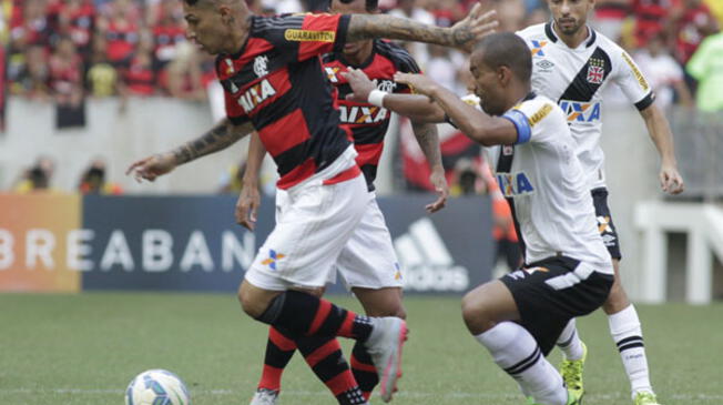 Con Paolo Guerrero, Flamengo va por la victoria