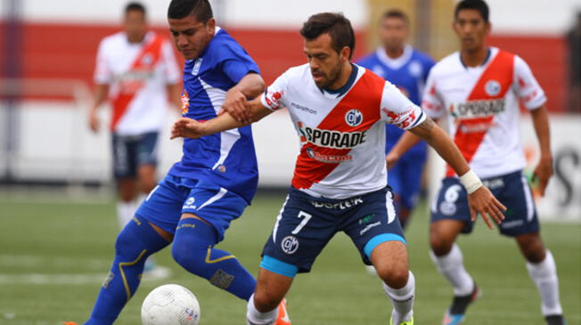 Municipal venció 2-1 a Alianza Atlético y sigue en la pelea por el Torneo Apertura