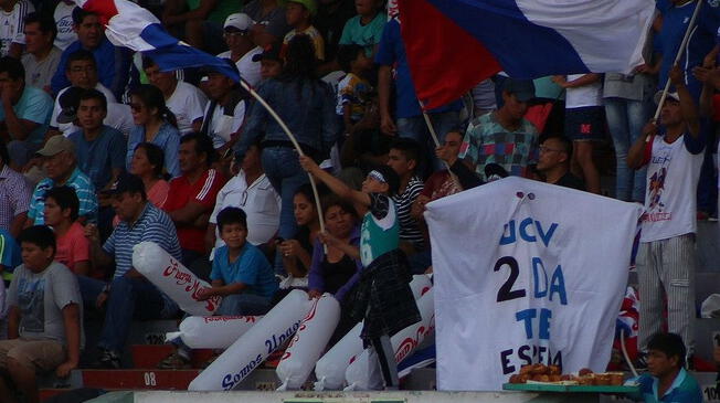 El 'fantasma de la baja' apareció en el estadio Mansiche de Trujillo.