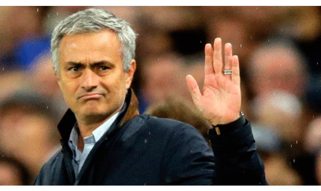 Manchester United presionado por futuro fichaje que exige la presencia de José Mourinho