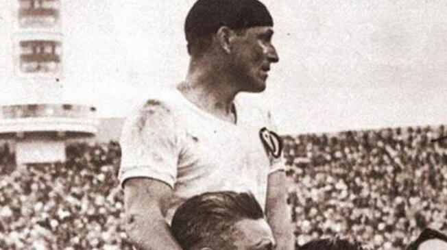 Tras marcarle tres goles a los íntimos, el 'Cañonero' fue cargado en hombros. 