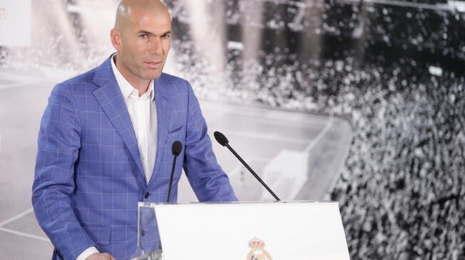 Zinedine Zidane, en la rueda de prensa de su presentación como DT del Real Madrid.