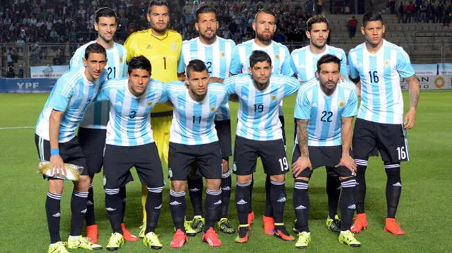 La alineación de Argentina en su amistoso ante Bolivia previo a la Copa América 2015.