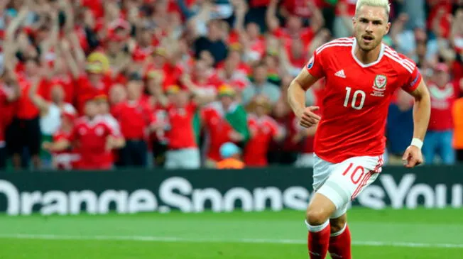 Aaron Ramsey para el 1-0 en duelo de Grupo B en Eurocopa 2016