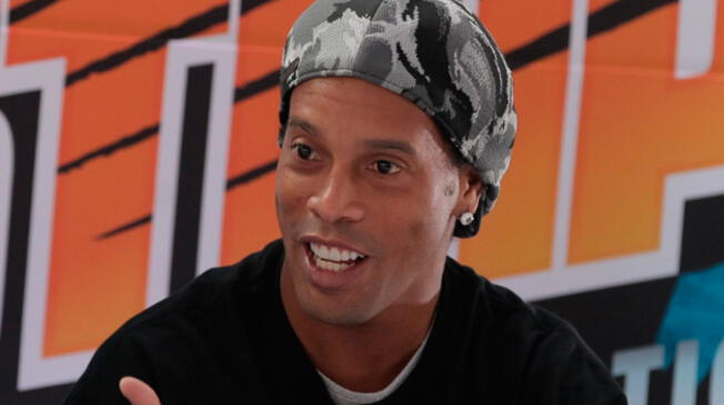 Ronaldinho y otros cracks que visitaron el Perú para jugar partidos amistosos