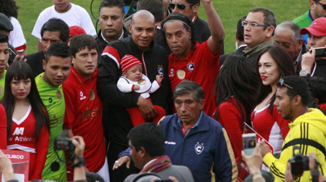 'Dinho' y su promesa que alegrará a los peruanos