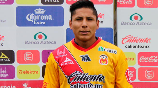 Raúl Ruidíaz dejó buenas impresiones en su debut con el Monarcas Morelia ante las Chivas de Guadalajara