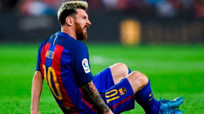 Lionel Messi no pudo terminar el partido ante el Atlético de Madrid y ya en Argentina se preocupan por su estado previo a Eliminatorias Rusia 2018.