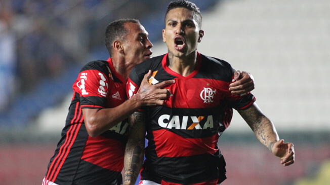 Con gol de Paolo Guerrero, Flamengo venció 2-1 al Cruzeiro y sigue en la pelea por Brasileirao