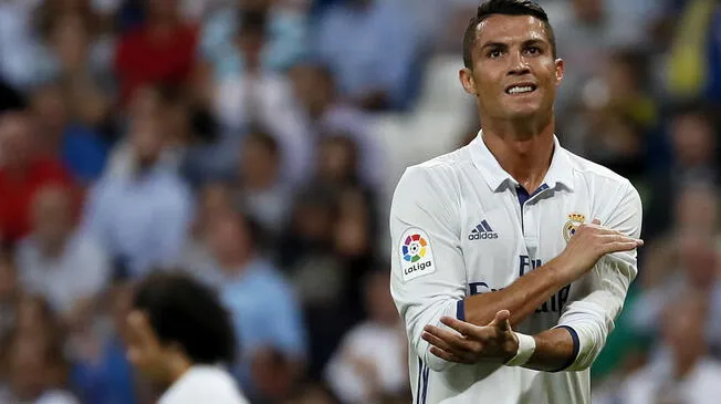 Cristiano Ronaldo preocupado por la crisis futbolística del Rel Madrid.