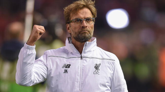 Jürgen Klopp, técnico del Liverpool, arremete contra la Premier League