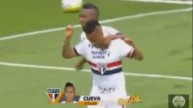 Christian Cueva celebra su gol en Sao Paulo.