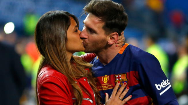 Lionel Messi sorprendió a su esposa Antonella Roccuzzo en Disneylandia.