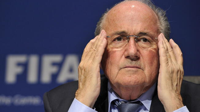 Joseph Blatter nuevamente en el ojo de la tormenta 