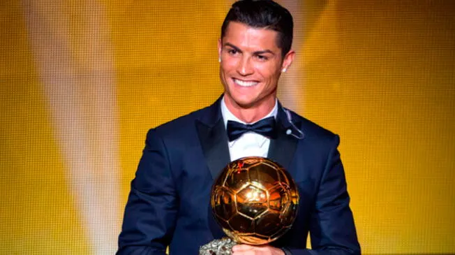 Balón de Oro 2016 tiene nuevo dueño. Cristiano Ronaldo ya fue elegido, según  la portada filtrada de la revista France Football. Esta tarde se hará oficial el premio de ‘CR7’.